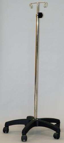 TRIPIE PORTA SUEROS BASE C 5 RUEDAS